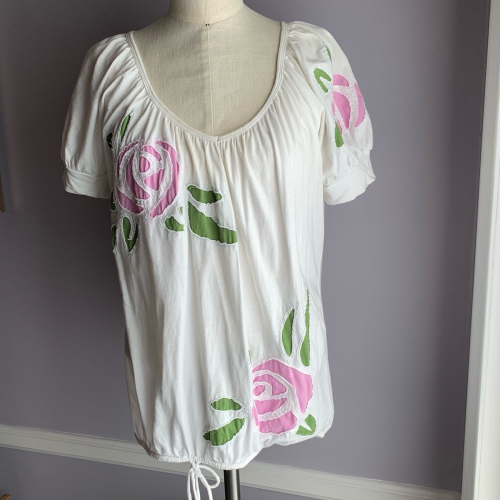Karen Kane white cotton V neck blouson top purple laser cut flowers puff sleeves - Picture 2 of 15